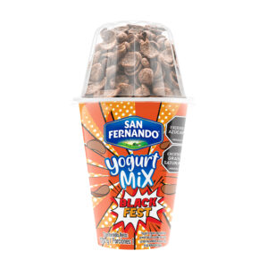 Yogurt Mix San Fernando Black Fest Hojuelas de Chocolate vaso 170 g